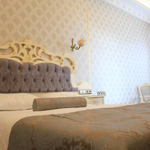 Nayla Palace Hotel